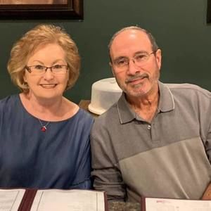 Meet your Posher, Mona